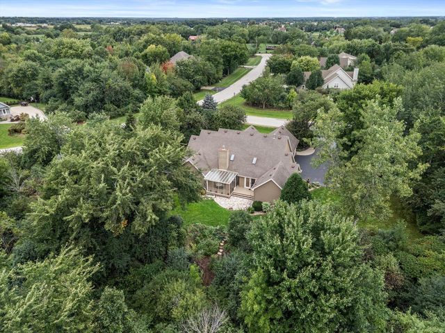 12629 Blue Stem TRAIL, Caledonia, WI 53108