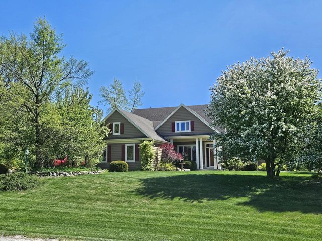 12629 Blue Stem TRAIL, Caledonia, WI 53108