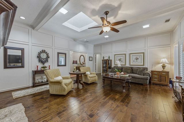 6306 Oakleaf Road, Dallas, TX 75248