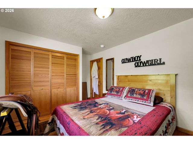 37410 HILLS CREEK Rd, Springfield, OR 97478