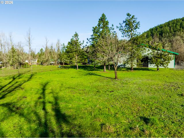 37410 HILLS CREEK Rd, Springfield, OR 97478
