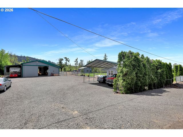 37410 HILLS CREEK Rd, Springfield, OR 97478