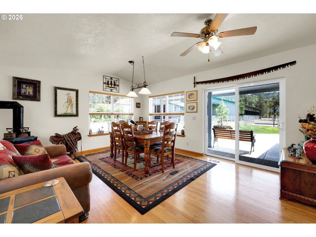 37410 HILLS CREEK Rd, Springfield, OR 97478