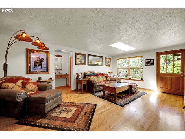 37410 HILLS CREEK Rd, Springfield, OR 97478