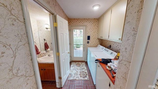 5384 E Quiet Water Ct Court, Monticello, IN 47960