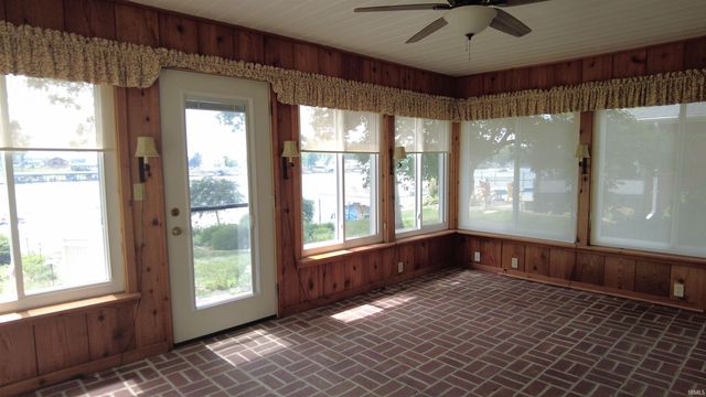 5384 E Quiet Water Ct Court, Monticello, IN 47960