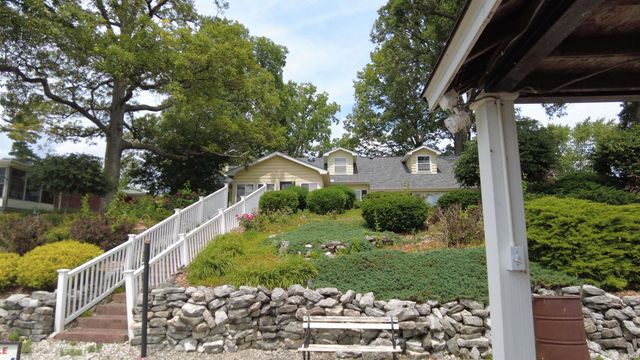 5384 E Quiet Water Ct Court, Monticello, IN 47960