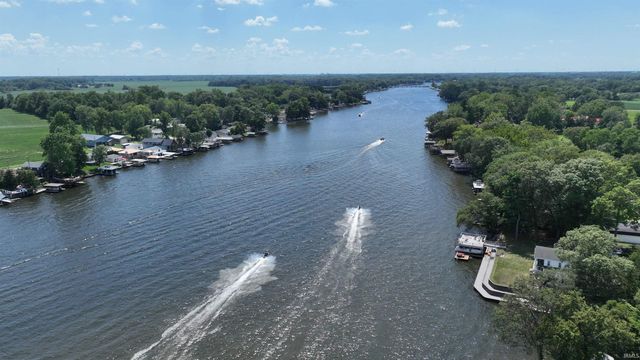 5384 E Quiet Water Ct Court, Monticello, IN 47960