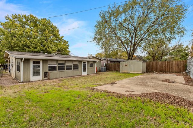 9745 Ash Creek Drive, Dallas, TX 75228