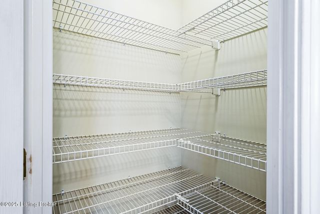 3616 Hurstbourne Ridge Blvd, Louisville, KY 40299