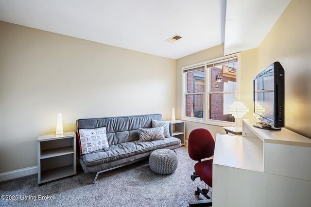 3616 Hurstbourne Ridge Blvd, Louisville, KY 40299