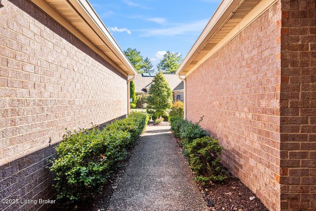 3616 Hurstbourne Ridge Blvd, Louisville, KY 40299