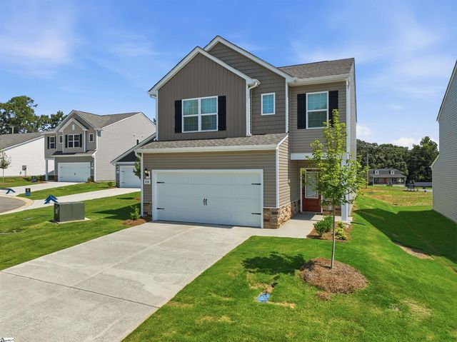 438 West Claywalk Road, Woodruff, SC 29388