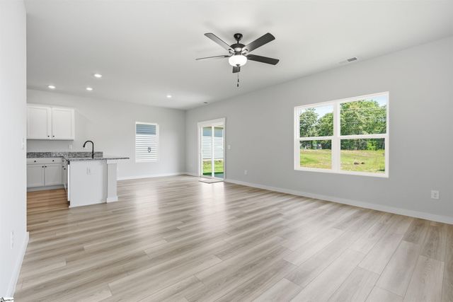 438 West Claywalk Road, Woodruff, SC 29388