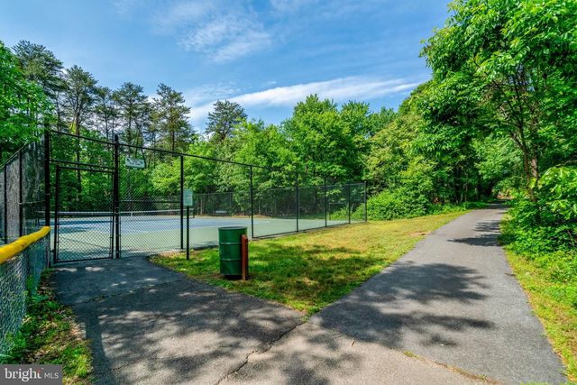 6449 KATHERINE ANN LN, Springfield, VA 22150