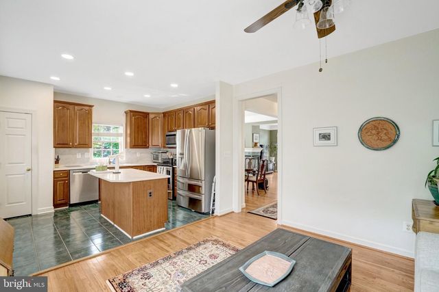 6449 KATHERINE ANN LN, Springfield, VA 22150