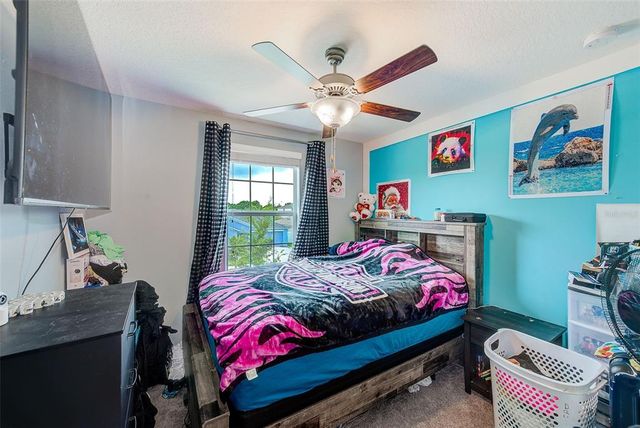 10944 RAINBOW PYRITE DR, Wimauma, FL 33598