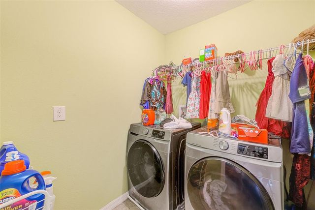 10944 RAINBOW PYRITE DR, Wimauma, FL 33598