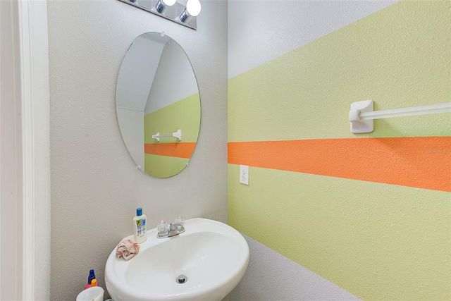 10944 RAINBOW PYRITE DR, Wimauma, FL 33598