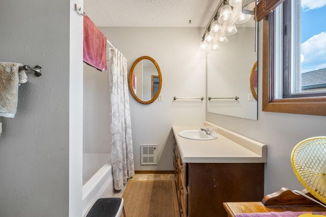 1230 PENNY LN, Rapid City, SD 57702