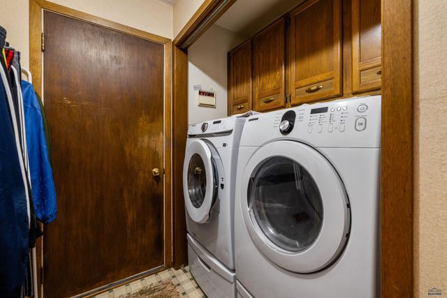 1230 PENNY LN, Rapid City, SD 57702