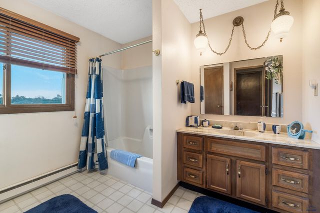 1230 PENNY LN, Rapid City, SD 57702