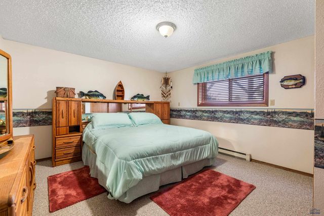 1230 PENNY LN, Rapid City, SD 57702