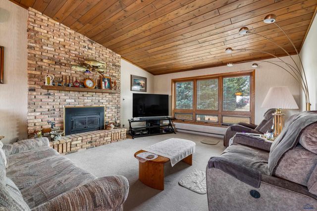 1230 PENNY LN, Rapid City, SD 57702