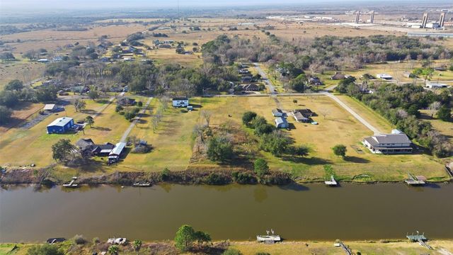 0 Robinson Road, Hitchcock, TX 77563