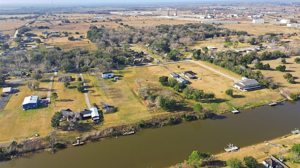 0 Robinson Road, Hitchcock, TX 77563