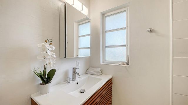 2719 TEMPLE STREET, Sarasota, FL 34239
