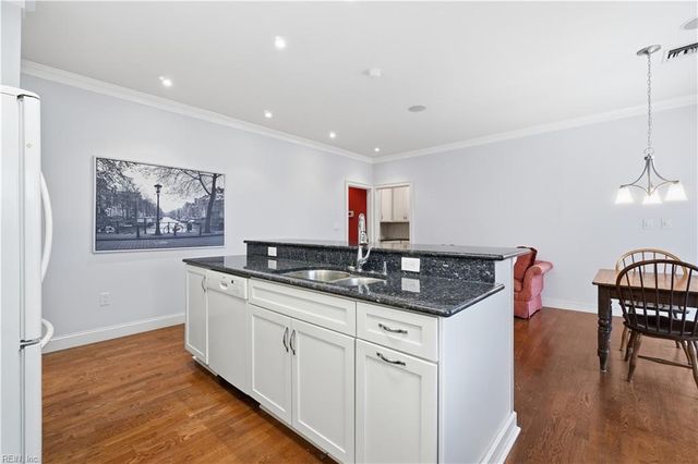 1104 Botetourt Gdns Apt A6, Norfolk, VA 23507