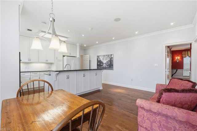 1104 Botetourt Gdns Apt A6, Norfolk, VA 23507