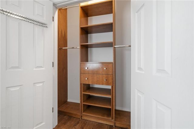 1104 Botetourt Gdns Apt A6, Norfolk, VA 23507