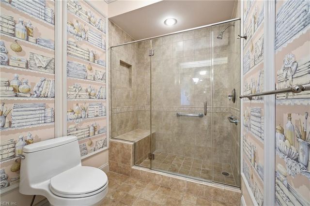 1104 Botetourt Gdns Apt A6, Norfolk, VA 23507