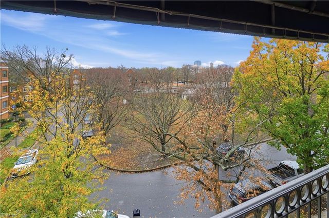 1104 Botetourt Gdns Apt A6, Norfolk, VA 23507