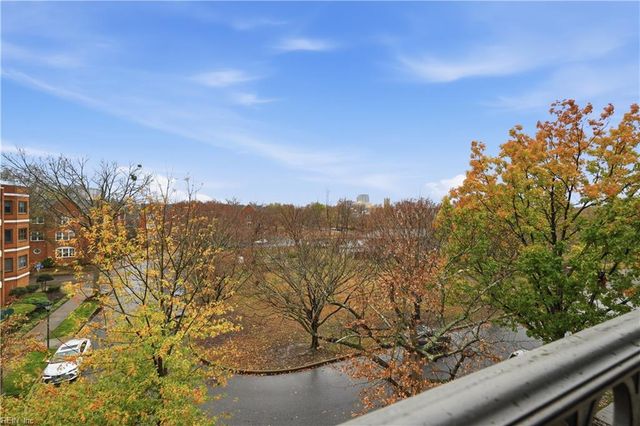 1104 Botetourt Gdns Apt A6, Norfolk, VA 23507