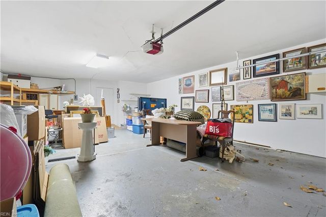 1104 Botetourt Gdns Apt A6, Norfolk, VA 23507