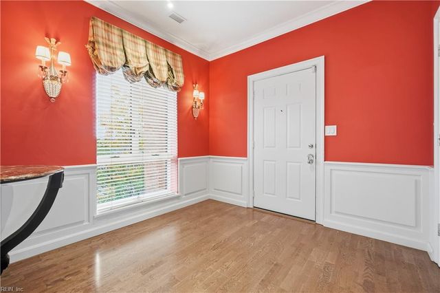 1104 Botetourt Gdns Apt A6, Norfolk, VA 23507