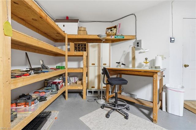 1104 Botetourt Gdns Apt A6, Norfolk, VA 23507