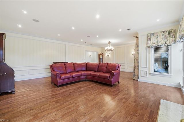 1104 Botetourt Gdns Apt A6, Norfolk, VA 23507