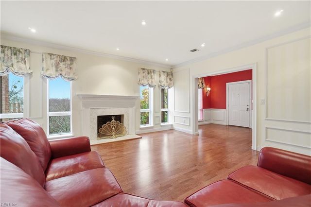 1104 Botetourt Gdns Apt A6, Norfolk, VA 23507