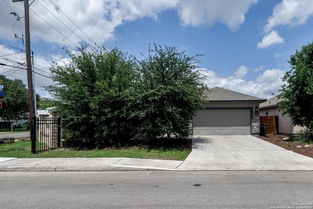 9527 Butterfly Bend, San Antonio, TX 78224