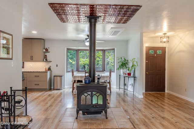 8558 W Liberty DR, Spirit Lake, ID 83869