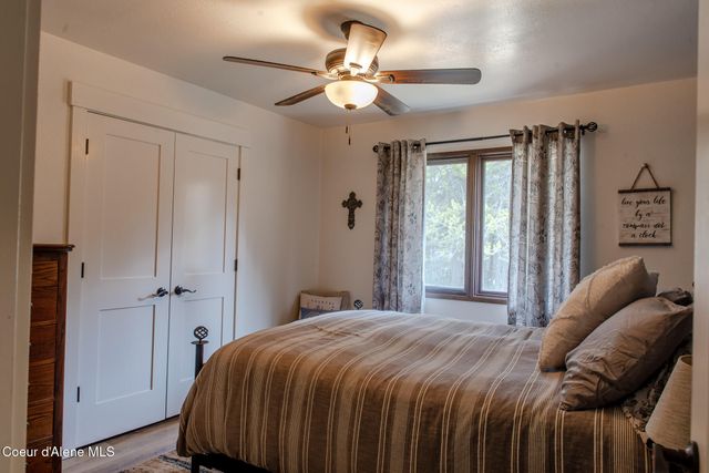 8558 W Liberty DR, Spirit Lake, ID 83869