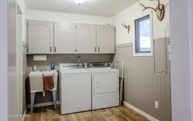 8558 W Liberty DR, Spirit Lake, ID 83869