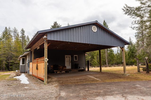 8558 W Liberty DR, Spirit Lake, ID 83869