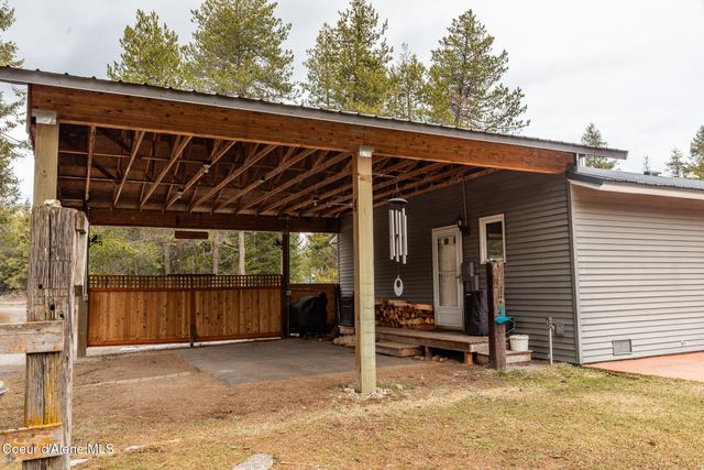 8558 W Liberty DR, Spirit Lake, ID 83869