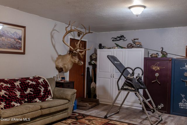 8558 W Liberty DR, Spirit Lake, ID 83869