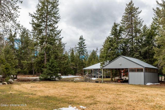 8558 W Liberty DR, Spirit Lake, ID 83869